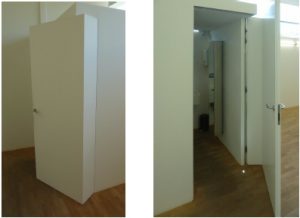 Eck-Tapetentuer-geoeffnet